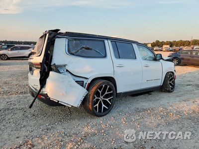 Trzecie zdjęcie samochodu z tyłu: 2022 JEEP GRAND WAGONEER SERIES III VIN:1C4SJVGP0NS229425 - miniatura