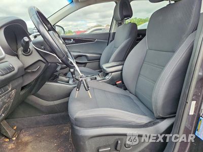 Zdjęcie 7 z 13 samochodu: 2016 KIA SORENTO LX V6 VIN:5XYPGDA52GG099176 - miniatura