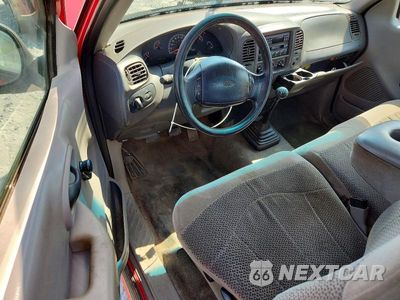 Zdjęcie 8 z 12 samochodu: 1999 FORD F150 VIN:1FTZX1725XNA93109 - miniatura