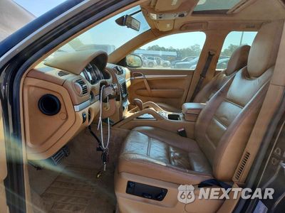 Zdjęcie 7 z 14 samochodu: 2004 PORSCHE CAYENNE S VIN:WP1AB29P74LA71452 - miniatura