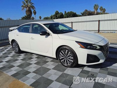 Czwarte zdjęcie samochodu z boku: 2026 NISSAN ALTIMA SV VIN:1N4BL4DV4TN317211 - miniatura