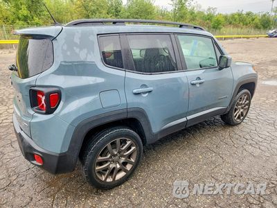 Trzecie zdjęcie samochodu z tyłu: 2017 JEEP RENEGADE LATITUDE VIN:ZACCJBBB4HPF30532 - miniatura