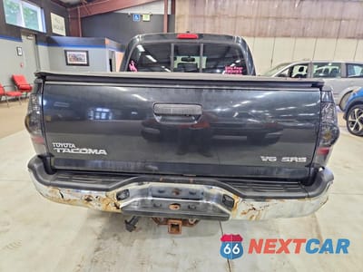 Zdjęcie 6 z 12 samochodu: 2010 TOYOTA TACOMA VIN:3TMLU4EN3AM042884 - miniatura