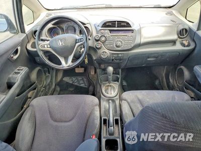 Zdjęcie 8 z 12 samochodu: 2012 HONDA FIT SPORT VIN:JHMGE8H57CC018169 - miniatura