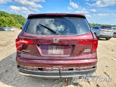 Zdjęcie 6 z 14 samochodu: 2018 HONDA PILOT TOURING VIN:5FNYF6H94JB046313 - miniatura