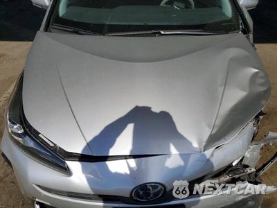 Zdjęcie 11 z 12 samochodu: 2020 TOYOTA PRIUS L ECO VIN:JTDKARFU0L3115110 - miniatura