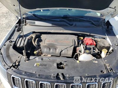 Zdjęcie 11 z 12 samochodu: 2019 JEEP COMPASS LATITUDE VIN:3C4NJCBB3KT755989 - miniatura