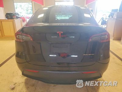 Zdjęcie 6 z 13 samochodu: 2022 TESLA MODEL Y VIN:7SAYGAEE1NF379367 - miniatura