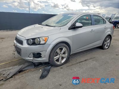 2015 CHEVROLET SONIC LT 1G1JC5SB6F4206098 - główne zdjęcie licytacji z USA - miniatura