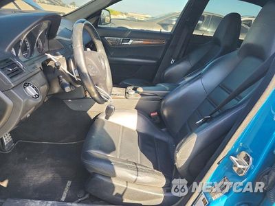 Zdjęcie 7 z 12 samochodu: 2009 MERCEDES-BENZ C 63 AMG VIN:WDDGF77X19F300106 - miniatura