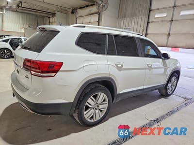 Trzecie zdjęcie samochodu z tyłu: 2019 VOLKSWAGEN ATLAS SE VIN:1V2UR2CA2KC568807 - miniatura