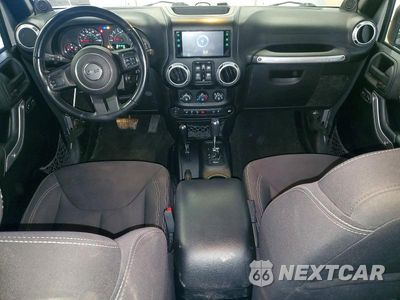 Zdjęcie 8 z 14 samochodu: 2013 JEEP WRANGLER UNLIMITED SAHARA VIN:1C4BJWEGXDL693839 - miniatura