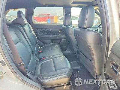 Zdjęcie 11 z 13 samochodu: 2019 MITSUBISHI OUTLANDER SEL VIN:JA4J24A50KZ055993 - miniatura