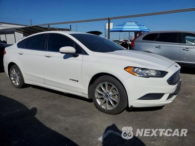 Czwarte zdjęcie samochodu z boku: 2017 FORD FUSION SE HYBRID VIN:3FA6P0LU9HR387931 - miniatura