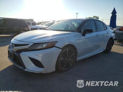 2018 TOYOTA CAMRY XSE V6 4T1BZ1HK7JU014896 - główne zdjęcie licytacji z USA - miniatura
