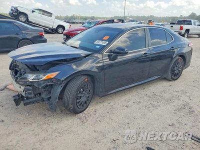 2018 TOYOTA CAMRY LE 4T1B31HK5JU503430 - główne zdjęcie licytacji z USA - miniatura