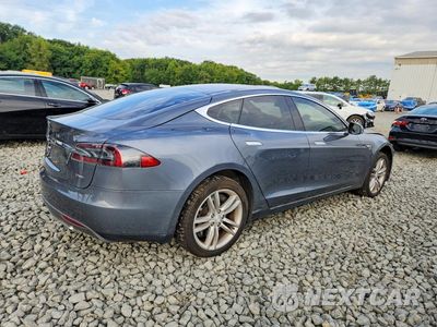 Trzecie zdjęcie samochodu z tyłu: 2013 TESLA MODEL S VIN:5YJSA1DP2DFP16036 - miniatura