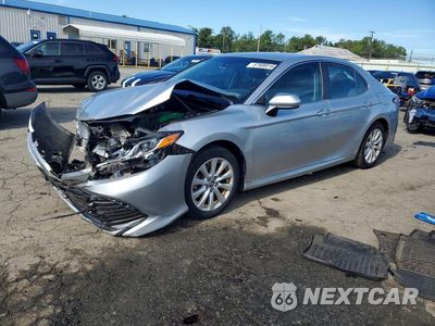 2018 TOYOTA CAMRY LE 4T1B11HK5JU506026 - główne zdjęcie licytacji z USA - miniatura