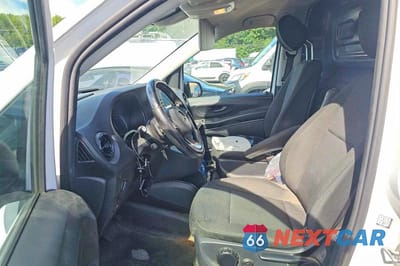 Zdjęcie 7 z 14 samochodu: 2021 MERCEDES-BENZ METRIS VIN:W1YV0CEY9M3922532 - miniatura
