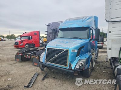2006 VOLVO VNL SEMI TRUCK 4V4NC9TG16N386275 - główne zdjęcie licytacji z USA - miniatura