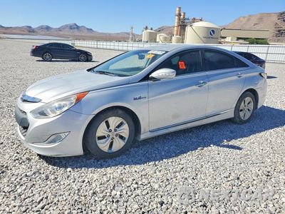 2015 HYUNDAI SONATA HYBRID BASE KMHEC4A41FA133385 - główne zdjęcie licytacji z USA - miniatura