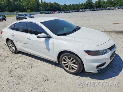 Czwarte zdjęcie samochodu z boku: 2018 CHEVROLET MALIBU LT VIN:1G1ZD5ST9JF279424 - miniatura