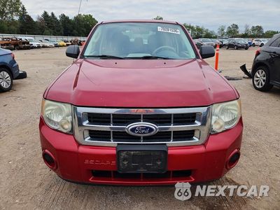 Piąte zdjęcie samochodu w środku: 2010 FORD ESCAPE XLS VIN:1FMCU0C75AKC51155 - miniatura
