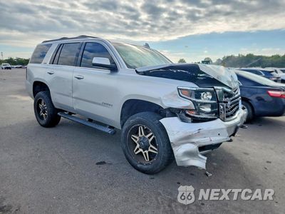 Czwarte zdjęcie samochodu z boku: 2017 CHEVROLET TAHOE K1500 LT VIN:1GNSKBKC1HR287594 - miniatura