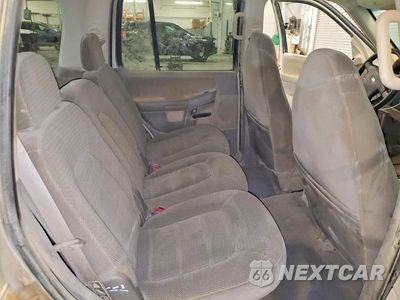 Zdjęcie 11 z 13 samochodu: 2002 FORD EXPLORER XLT VIN:1FMZU73E62ZB35277 - miniatura