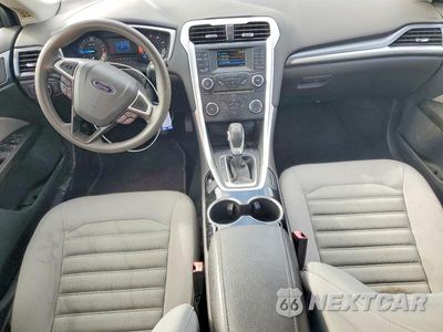 Zdjęcie 8 z 12 samochodu: 2015 FORD FUSION S VIN:1FA6P0G72F5130789 - miniatura