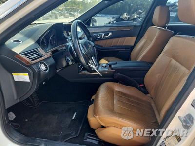 Zdjęcie 7 z 12 samochodu: 2012 MERCEDES-BENZ E 350 VIN:WDDHF5KB5CA631697 - miniatura