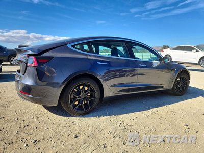 Trzecie zdjęcie samochodu z tyłu: 2020 TESLA MODEL 3 VIN:5YJ3E1EA8LF597037 - miniatura