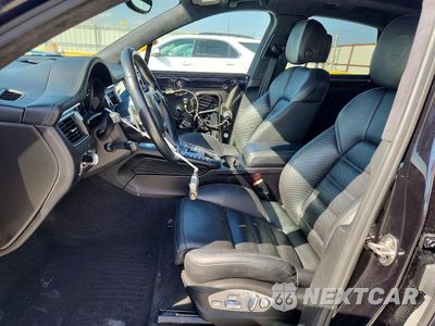 Zdjęcie 7 z 14 samochodu: 2017 PORSCHE MACAN TURBO VIN:WP1AF2A57HLB61575 - miniatura