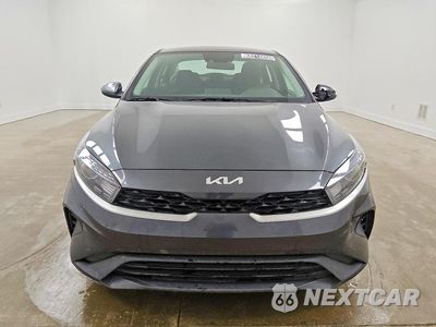 Piąte zdjęcie samochodu w środku: 2024 KIA FORTE LX VIN:3KPF24AD6RE816387 - miniatura