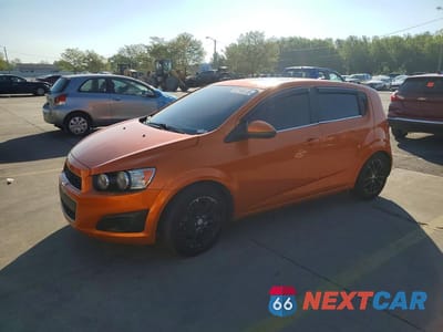 2016 CHEVROLET SONIC LT 1G1JC6SB3G4105852 - główne zdjęcie licytacji z USA - miniatura