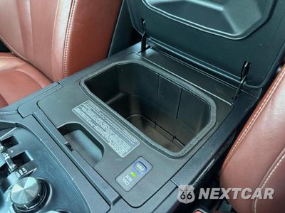 Zdjęcie 12 z 14 samochodu: 2017 LEXUS LX 570 VIN:JTJHY7AX2H4224341 - miniatura
