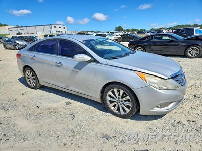 Czwarte zdjęcie samochodu z boku: 2011 HYUNDAI SONATA SE VIN:5NPEC4AC0BH019084 - miniatura