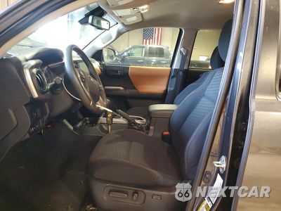 Zdjęcie 7 z 12 samochodu: 2020 TOYOTA TACOMA SR5 V6 VIN:3TMCZ5ANXLM294342 - miniatura