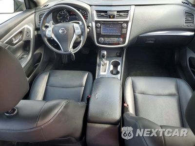 Zdjęcie 8 z 12 samochodu: 2018 NISSAN ALTIMA 2.5 SR VIN:1N4AL3AP9JC290219 - miniatura