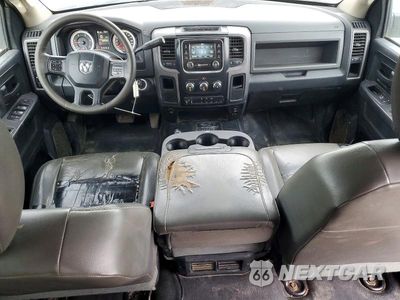 Zdjęcie 8 z 12 samochodu: 2014 RAM 5500 VIN:3C7WRNFL7EG214570 - miniatura