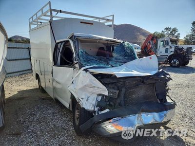 Czwarte zdjęcie samochodu z boku: 2022 CHEVROLET EXPRESS G3500 VIN:1GB0GRF70N1198136 - miniatura