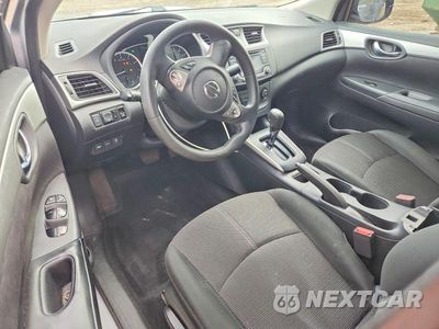 Zdjęcie 8 z 12 samochodu: 2018 NISSAN SENTRA S VIN:3N1AB7AP0JY321761 - miniatura