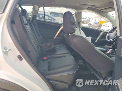 Zdjęcie 11 z 13 samochodu: 2015 TOYOTA RAV4 XLE VIN:JTMWFREVXFJ052286 - miniatura