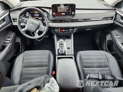 Zdjęcie 8 z 13 samochodu: 2023 MITSUBISHI OUTLANDER SE VIN:JA4T5UA97PZ059971 - miniatura
