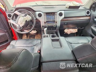 Zdjęcie 8 z 12 samochodu: 2016 TOYOTA TUNDRA CREWMAX LIMITED VIN:5TFHW5F19GX515336 - miniatura