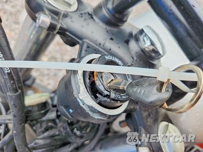 Zdjęcie 8 z 9 samochodu: 2017 TRIUMPH MOTORCYCLE STREET TWIN VIN:SMTD31GN7HT799982 - miniatura