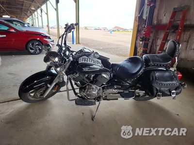 Trzecie zdjęcie samochodu z tyłu: 2006 YAMAHA XVS1100 A VIN:JYAVP11EX6A088684 - miniatura