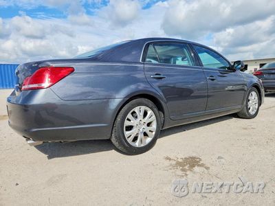 Trzecie zdjęcie samochodu z tyłu: 2010 TOYOTA AVALON XLS VIN:4T1BK3DB6AU366521 - miniatura
