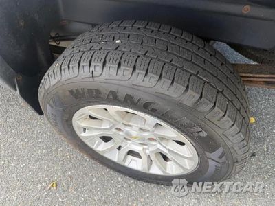 Zdjęcie 9 z 10 samochodu: 2014 GMC SIERRA K1500 VIN:1GTV2TEC1EZ102950 - miniatura