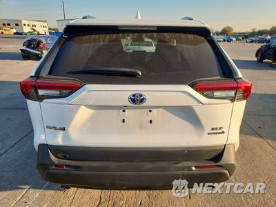 Zdjęcie 6 z 14 samochodu: 2021 TOYOTA RAV4 XLE VIN:4T3RWRFV4MU033548 - miniatura